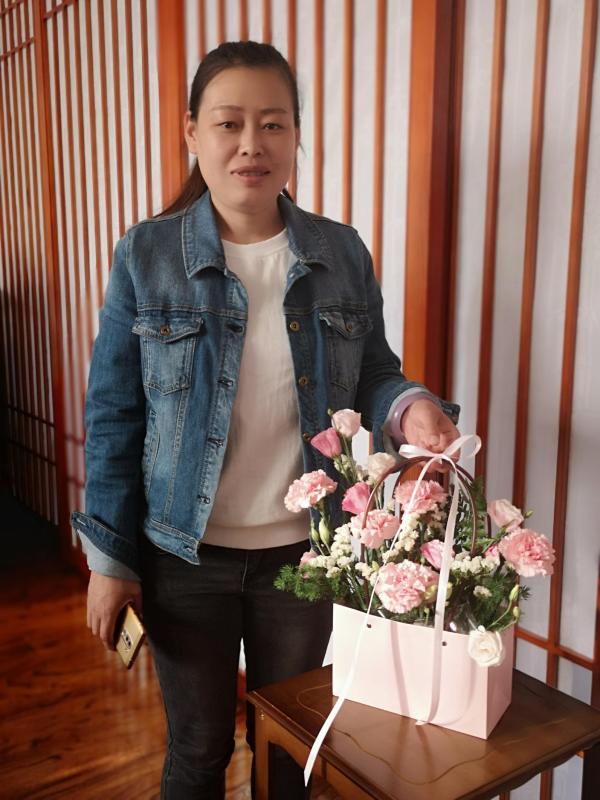 一束花是我爱你的表达：陈源泰青岛旗舰店线下会员活动