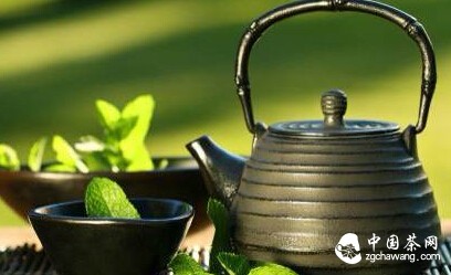 谈茶论水－普洱茶与水的亲密关系