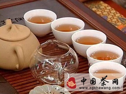 茯茶与普洱茶的历史底蕴比较