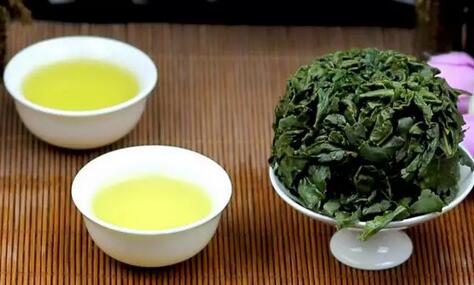 铁观音是绿茶，大红袍属于红茶，这算是闹乌龙吗？