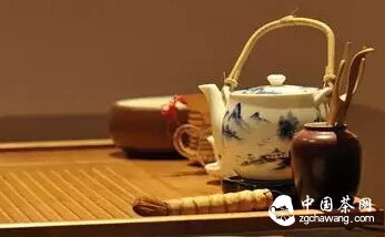 岁月两盏灯 人生一壶茶