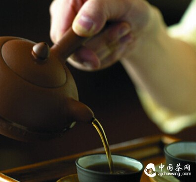 喝茶，是一种生活方式，心浮气躁的时候喝杯茶！