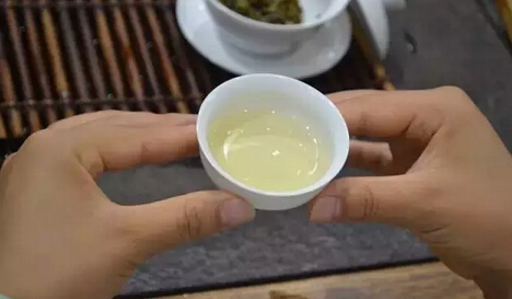 新手冲泡普洱茶的简易方法