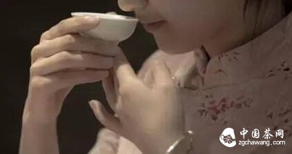 【学茶记】如何品味茶的香气？