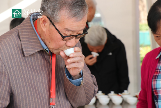 第三届武夷岩茶优质商品茶评比大赛隆重启幕 好茶仓标准味公道价扬岩茶文化
