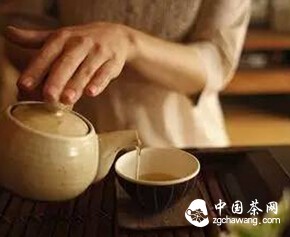 茶叶放太久？放久的茶叶如何处理和冲泡。