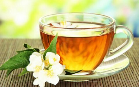 茶叶虽好，但这4种茶千万别喝，小心让你躺到病床上！