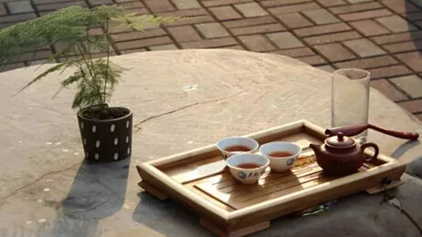 闭上眼，茶香氤氲，任何暇想.....