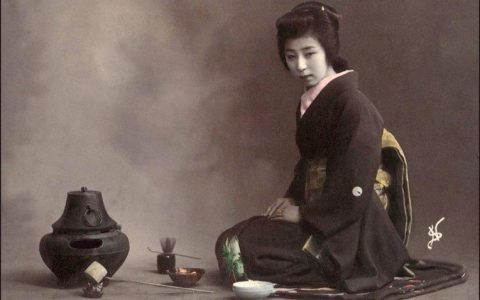 茶道和插花等艺术在日本现代家庭中是否还比较普及？