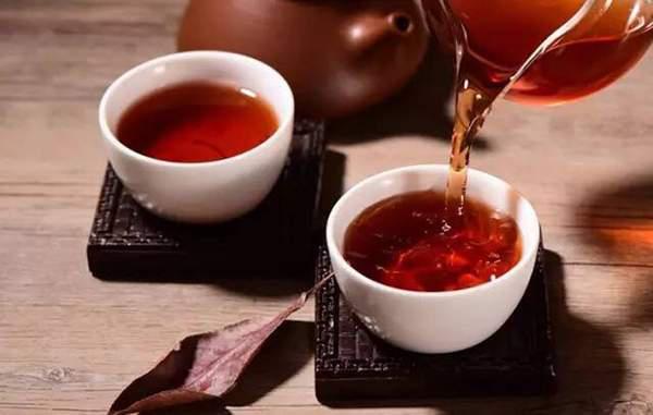 人工发酵普洱茶”是“湿仓茶”吗？