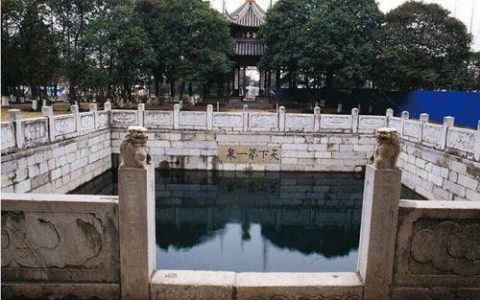 镇江中泠泉为什么被认定为天下第一泉而最为著名