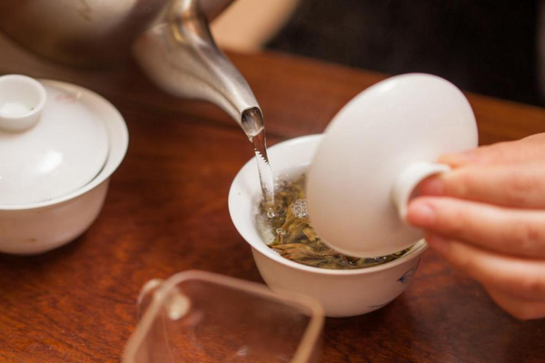 当普通茶人遇上专业评茶师，喝茶都变得不“单纯”了！